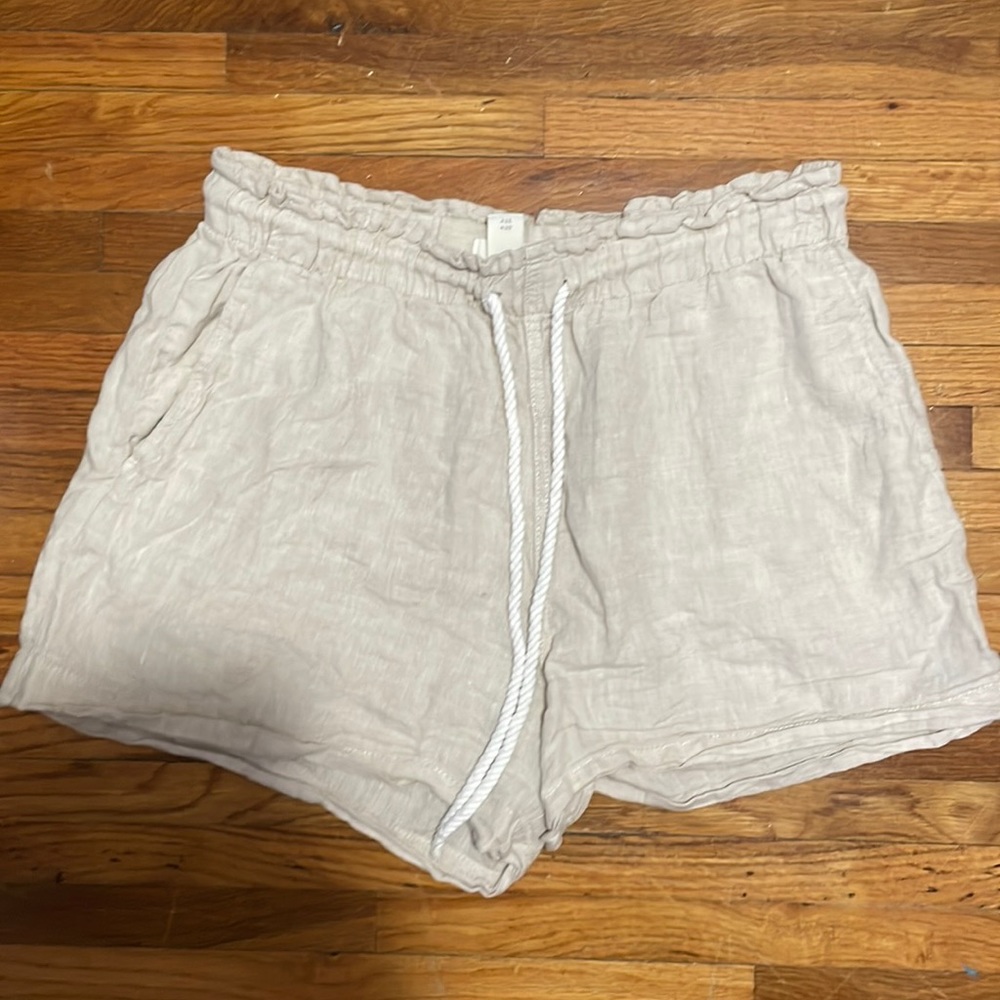 H&M light cloth shorts